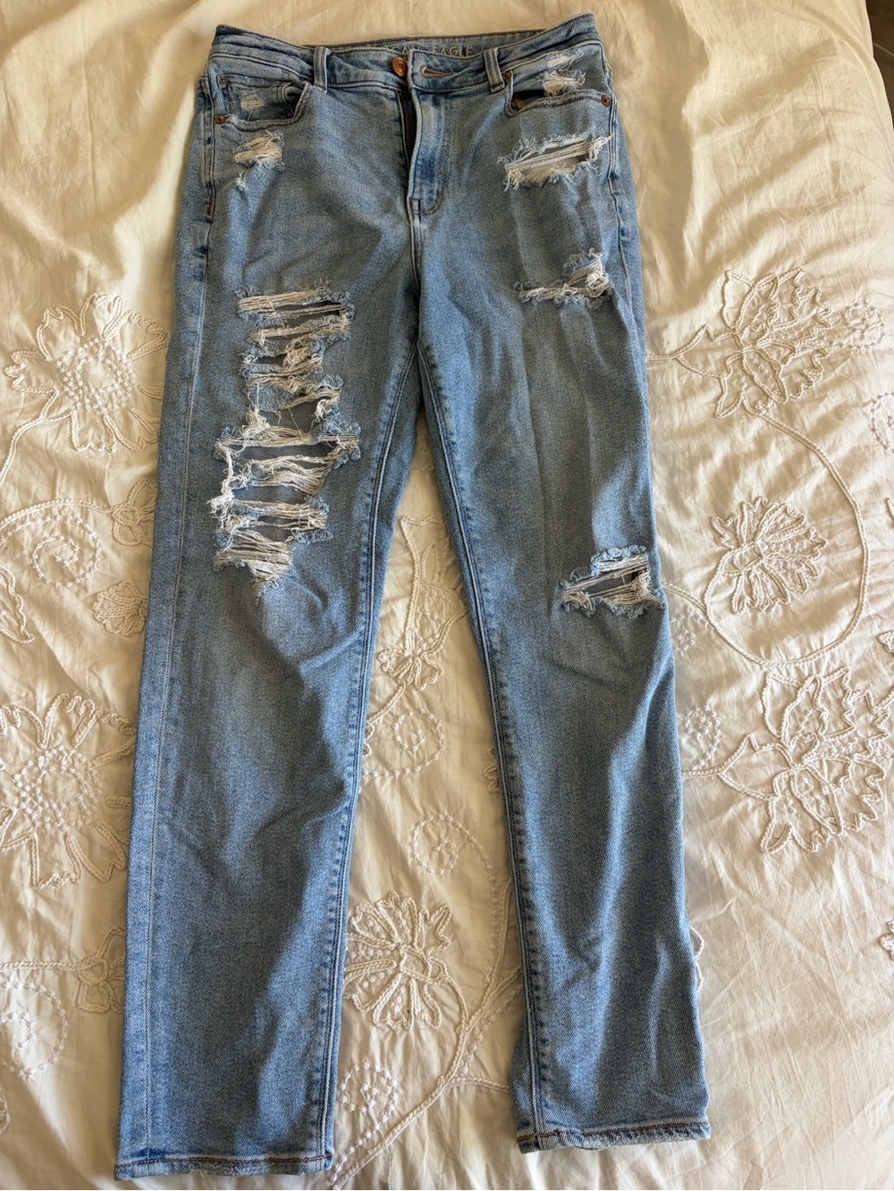 American Eagle Straight Leg Jean